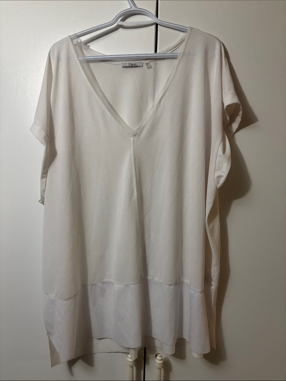 Dex White V-Neck Short Sleeve Tunic